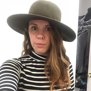 Frank Olive hat